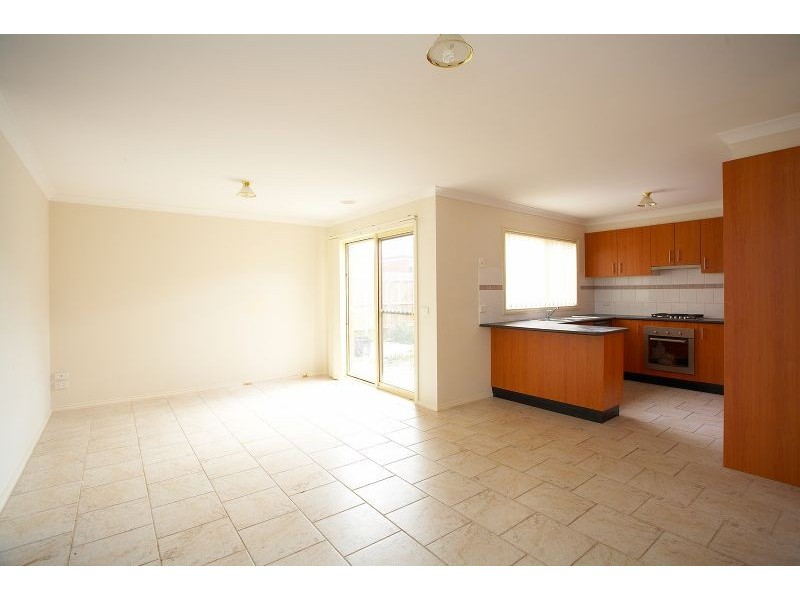 1/84 Conquest Dr, Werribee VIC 3030
