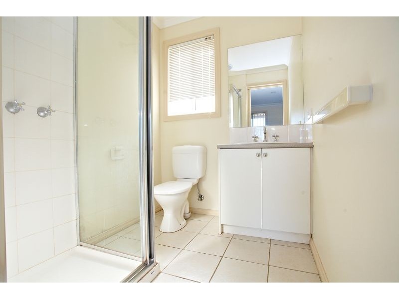 5 Amethyst Place, Werribee VIC 3030