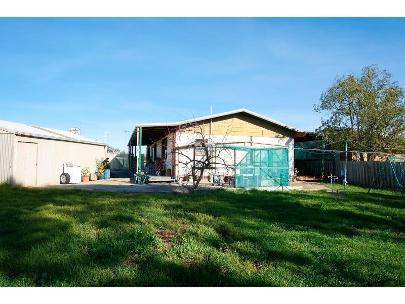 5 Giles Court, Werribee VIC 3030