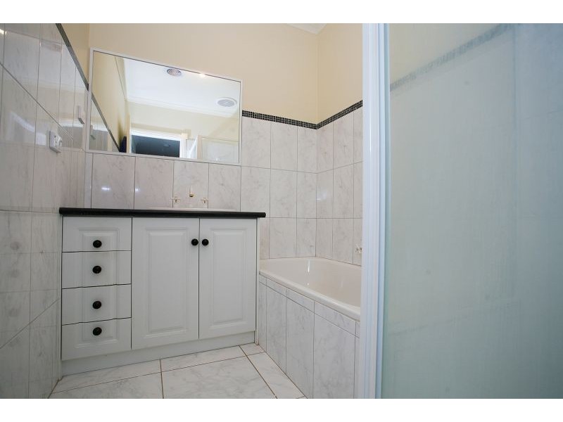 24 Albert Place, Hoppers Crossing VIC 3029