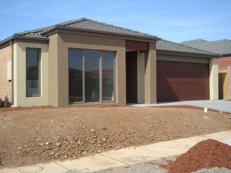 7 Grandiflora Grove, Point Cook VIC 3030