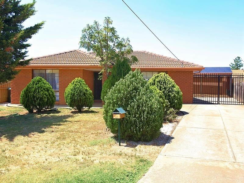 15 Bittern Court, Werribee VIC 3030