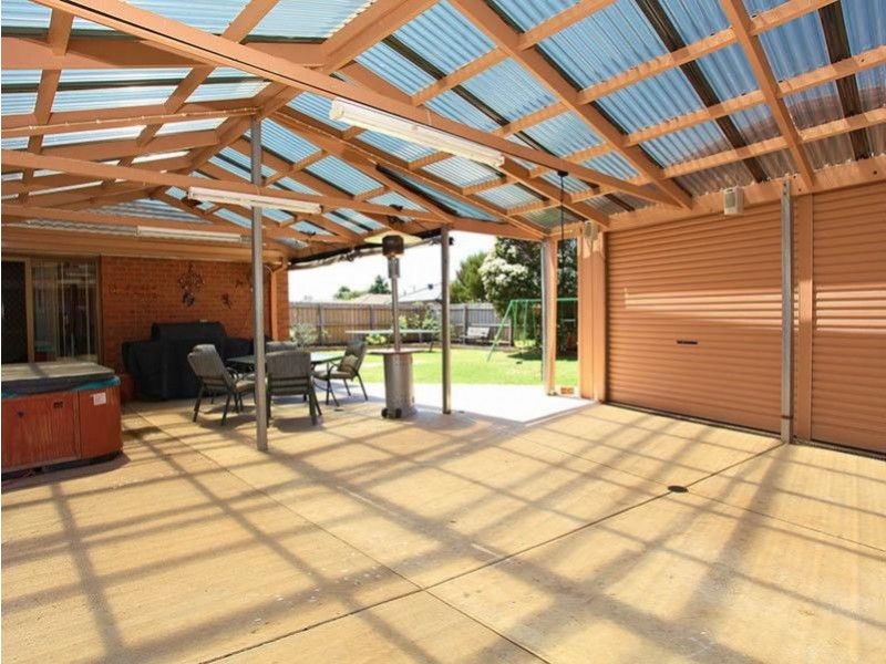 15 Bittern Court, Werribee VIC 3030