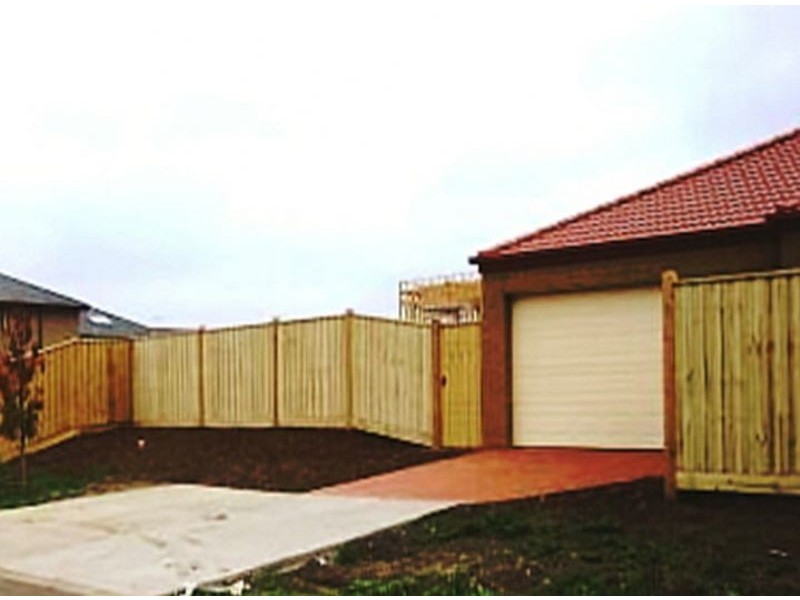 13 Waterways Blvd, Williams Landing VIC 3027