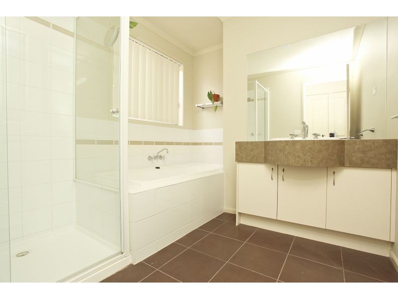 14 Stony Brook Way, Truganina VIC 3029