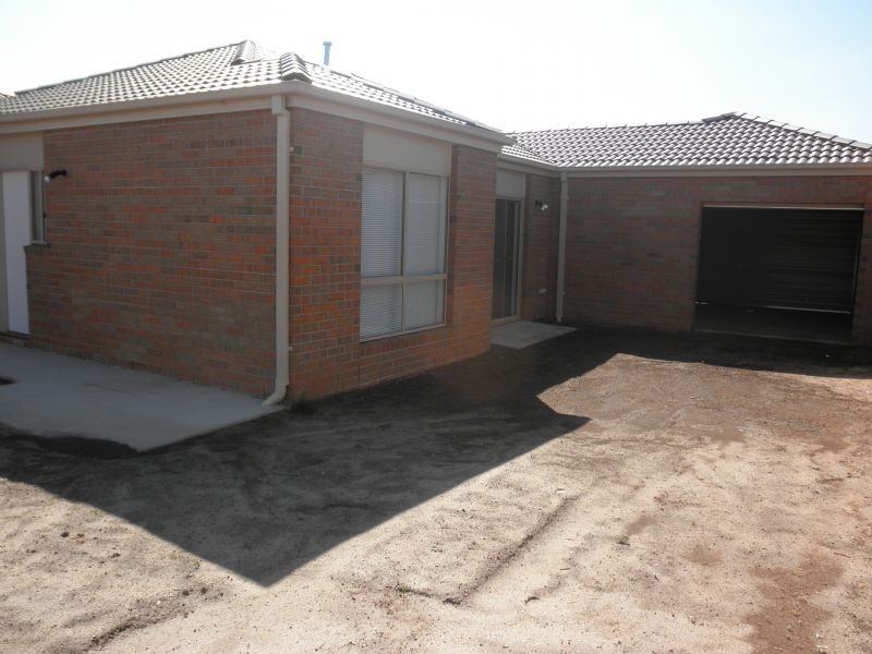 15 Fetlock Drive, Truganina VIC 3029