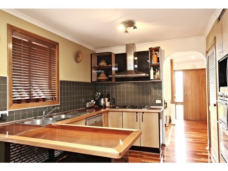 130 Mossfiel Drive, Hoppers Crossing VIC 3029