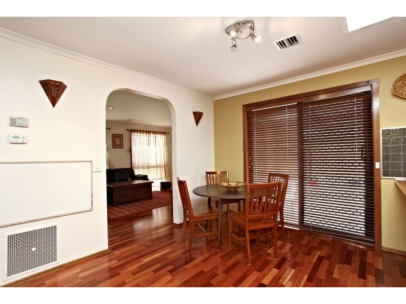 130 Mossfiel Drive, Hoppers Crossing VIC 3029