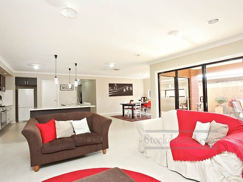 19 Rising Sun Parade, Tarneit VIC 3029