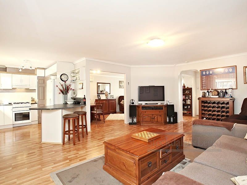 44 Hunter Avenue, Hoppers Crossing VIC 3029