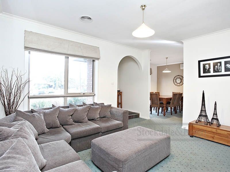 2 Pinaroo Court, Wyndham Vale VIC 3024