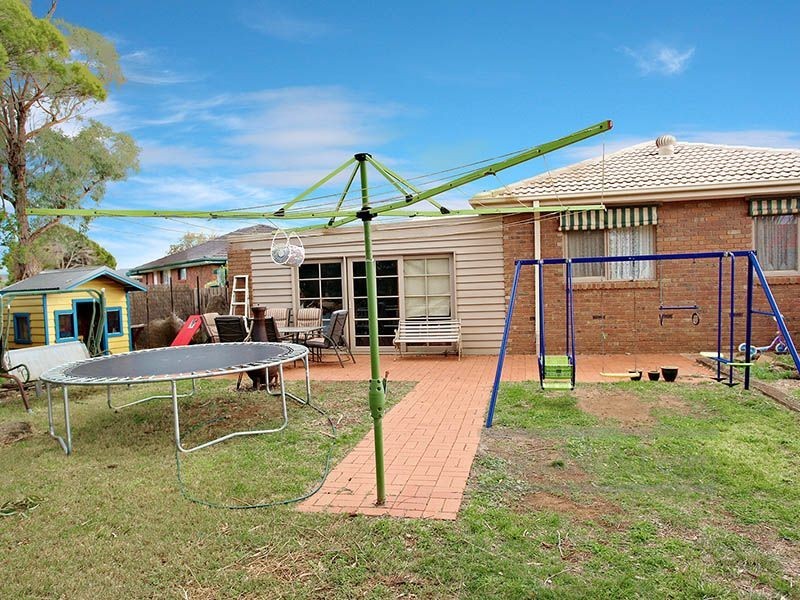 2 Pinaroo Court, Wyndham Vale VIC 3024