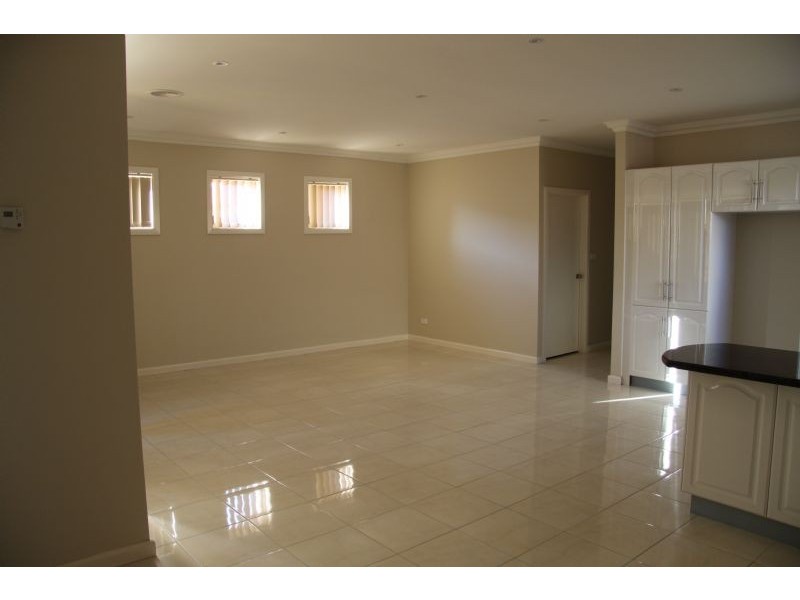 1/8 Harmony Drive, Tarneit VIC 3029