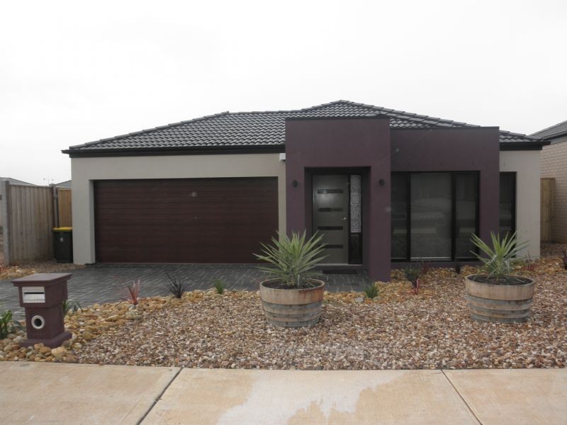 31 Oceanwave Parade, Point Cook VIC 3030