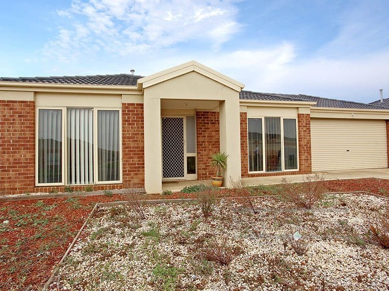 15 Bridlepath Drive, Truganina VIC 3029