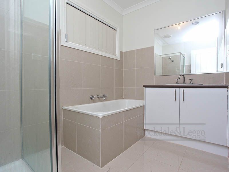 15 Bridlepath Drive, Truganina VIC 3029