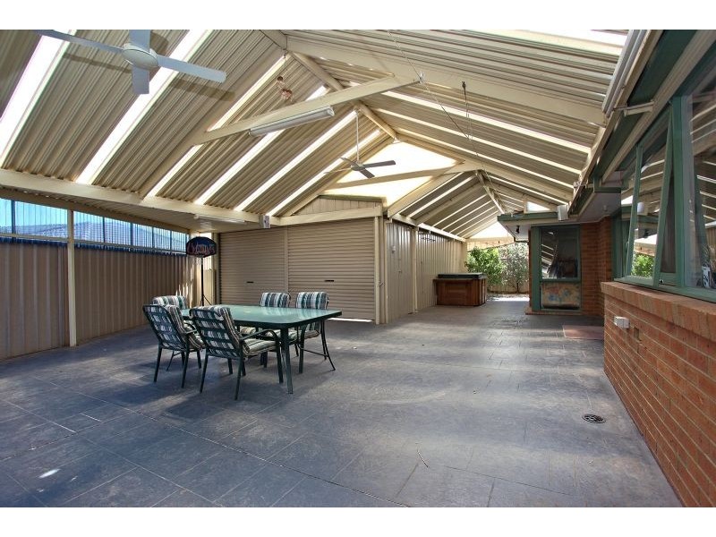 126 Cambridge Cres, Werribee VIC 3030
