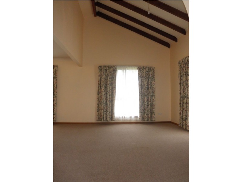 9 Quarbing Street, Werribee VIC 3030