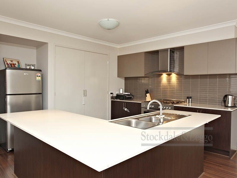 16 Weavers Street, Wyndham Vale VIC 3024