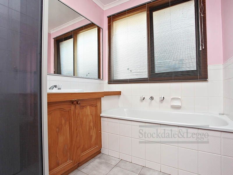 34 East Gate Way, Wyndham Vale VIC 3024