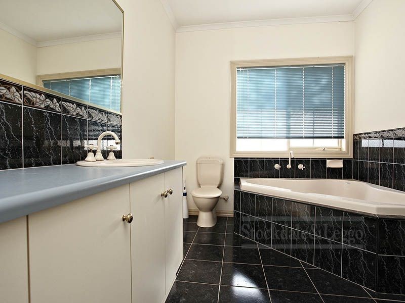 5 Janice Court, Werribee VIC 3030