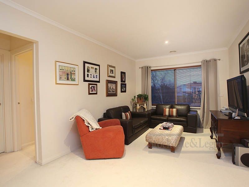 16 Westleigh Drive, Werribee VIC 3030