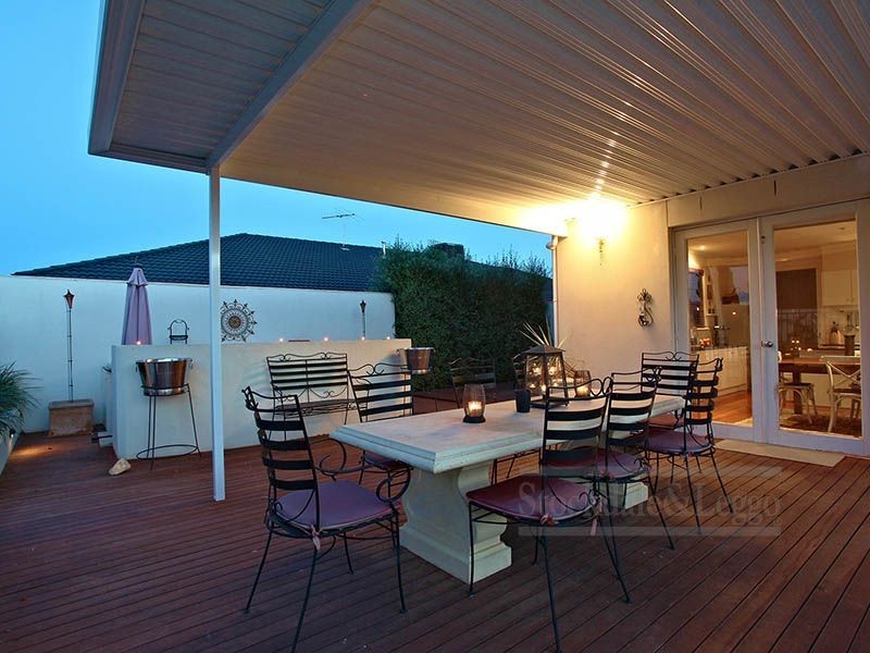 16 Westleigh Drive, Werribee VIC 3030