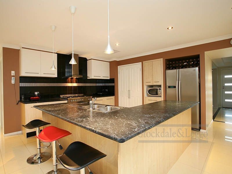 16 Yarra Gum Road, Wyndham Vale VIC 3024