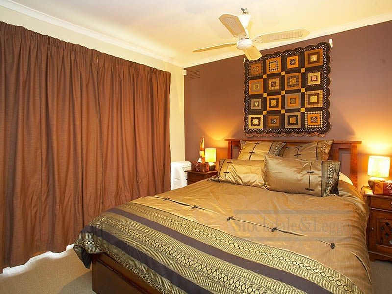 25 Derwent Road, Werribee VIC 3030