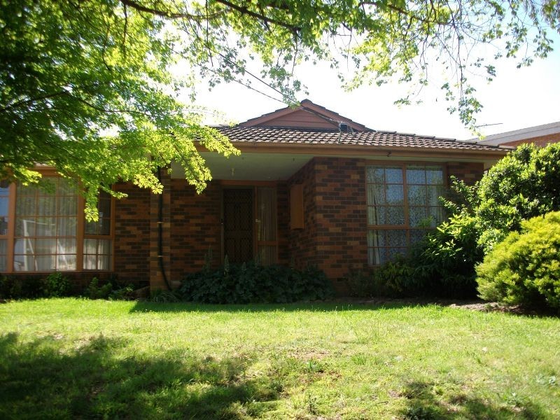 1 Manorvale Parade, Werribee VIC 3030