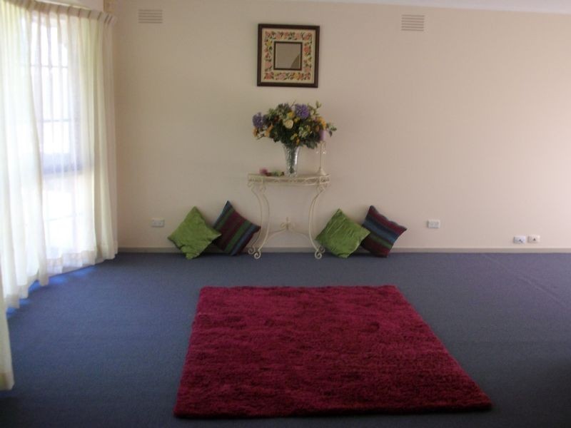 1 Manorvale Parade, Werribee VIC 3030