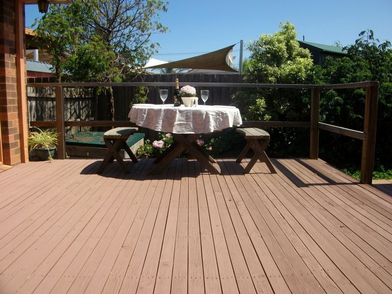 1 Manorvale Parade, Werribee VIC 3030