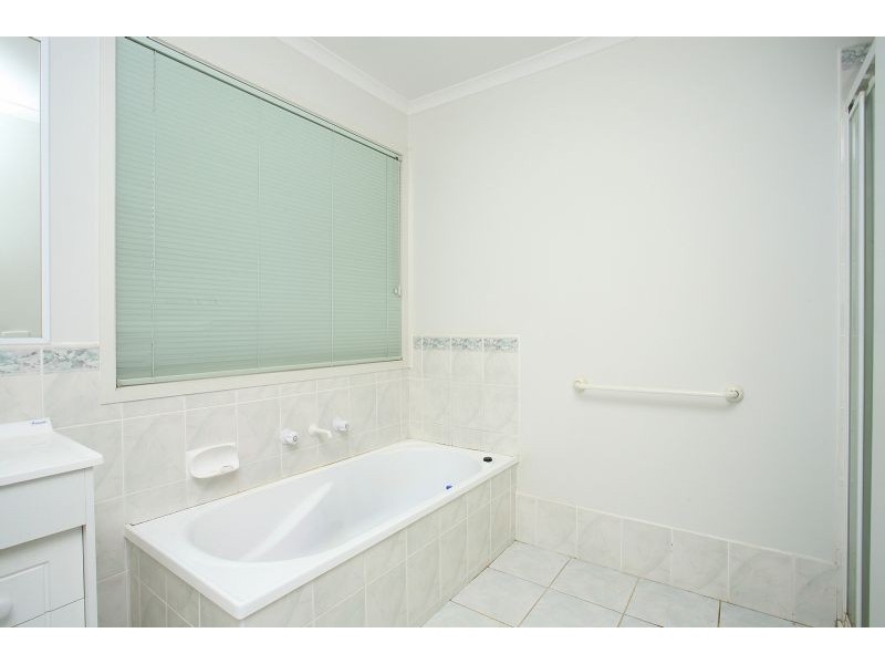 11 Provence Grove, Hoppers Crossing VIC 3029