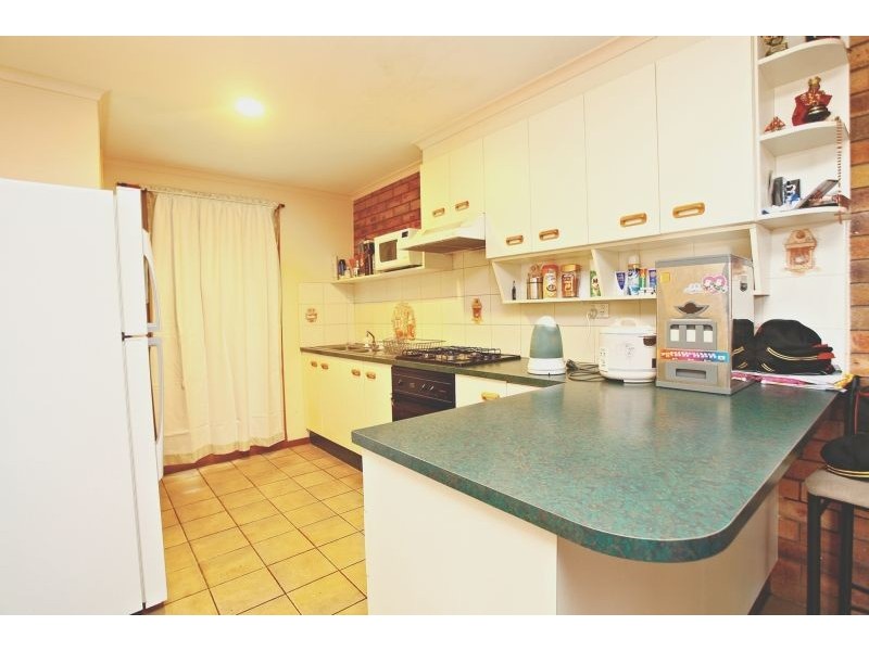 2/10 Croxley Close, Wyndham Vale VIC 3024