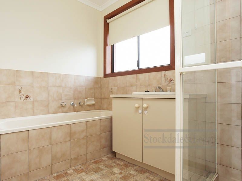 2 Perkins Ave, Hoppers Crossing VIC 3029