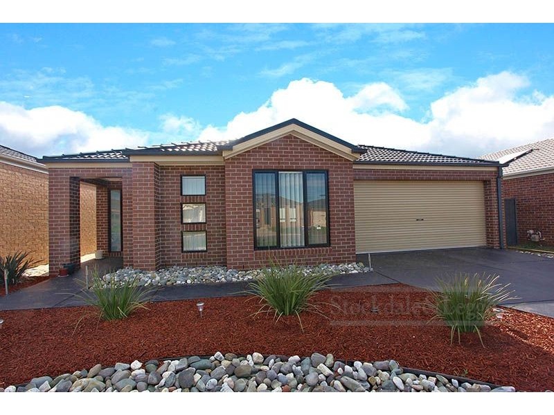 13 Gunyong Cres, Wyndham Vale VIC 3024