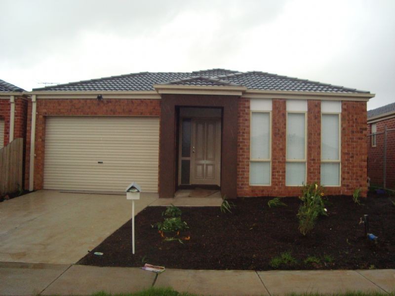 18 Tony Drive, Truganina VIC 3029