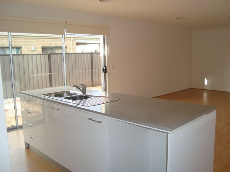 9 Beltana Crescent, Tarneit VIC 3029