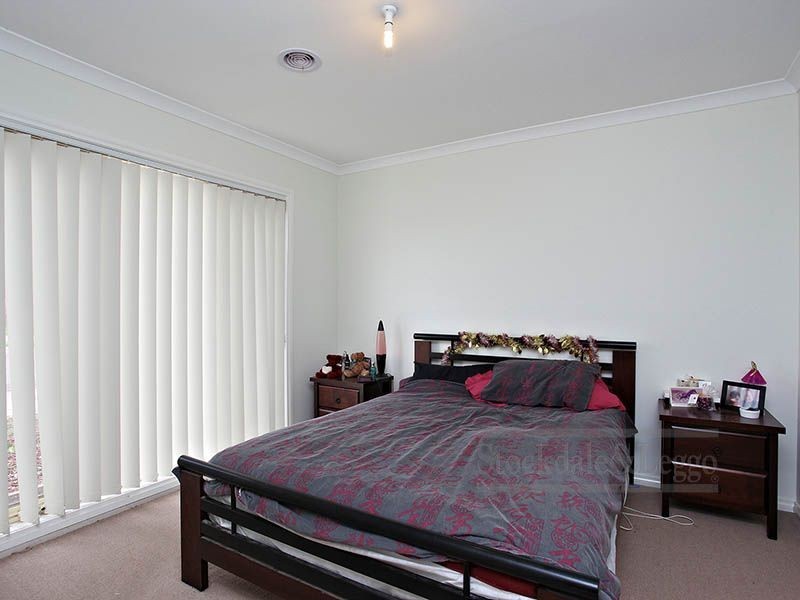15 Bridlepath Drive, Truganina VIC 3029