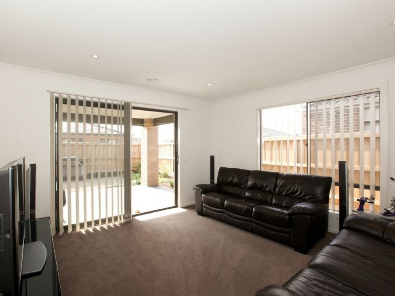 40 PROMINENCE BOULEVARD, Tarneit VIC 3029
