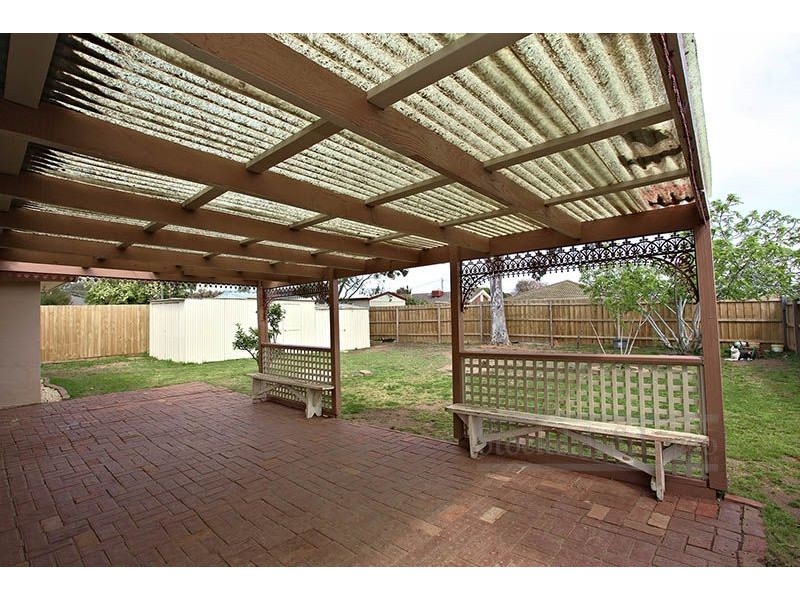 2 Brolga Court, Werribee VIC 3030
