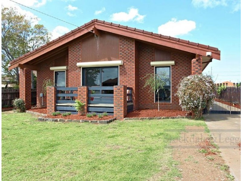 4 Terrigal Court, Werribee VIC 3030