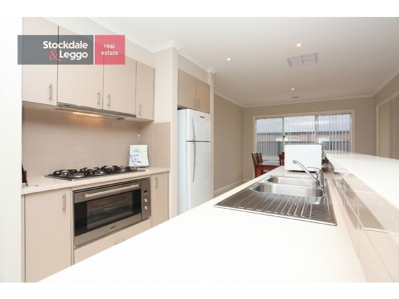 34 Nighthawk Road, Tarneit VIC 3029
