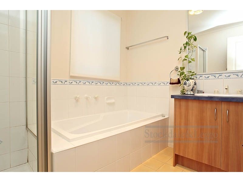 37 Toulouse Cres, Hoppers Crossing VIC 3029