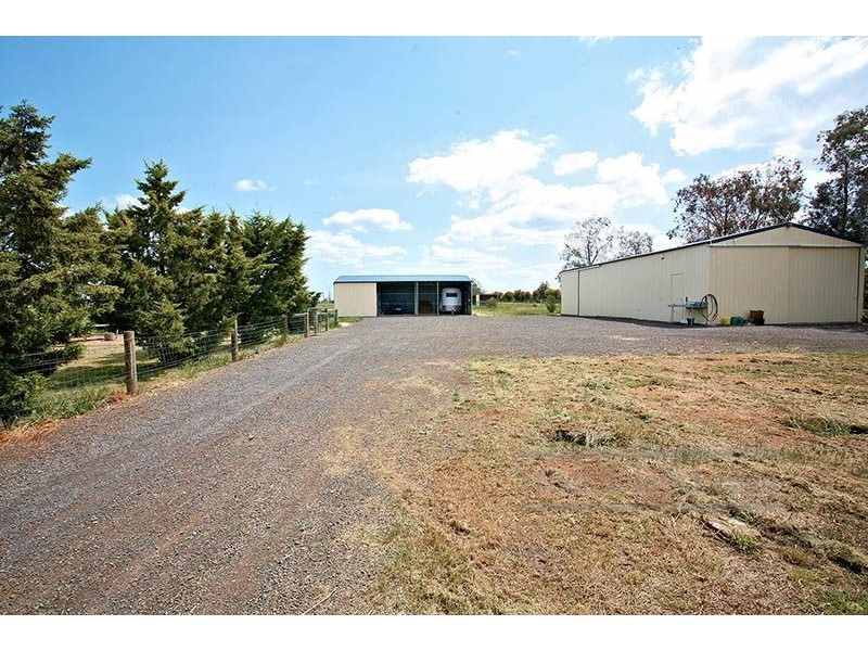 45 Gard Road, Mount Cottrell VIC 3024