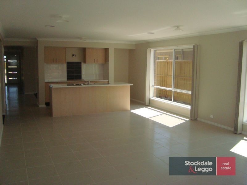 5 Wellwood Ave, Williams Landing VIC 3027