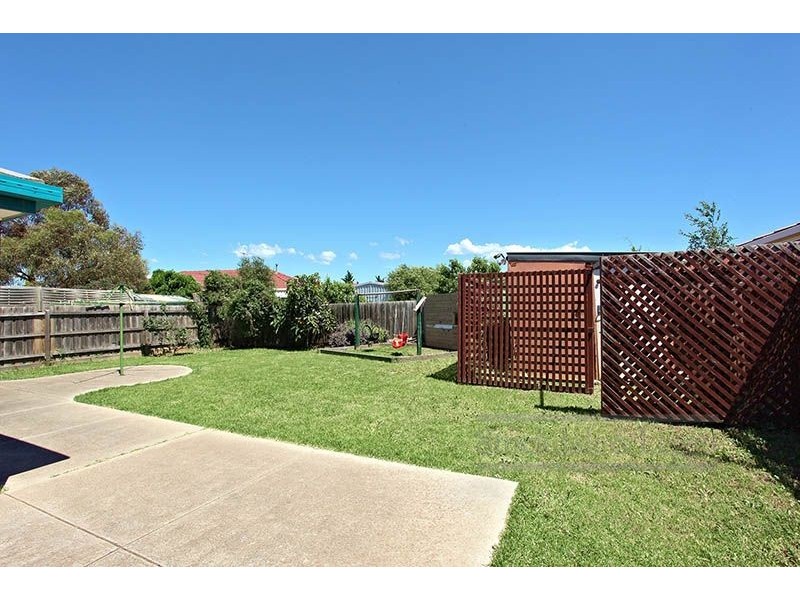 5 Guyenne Court, Hoppers Crossing VIC 3029