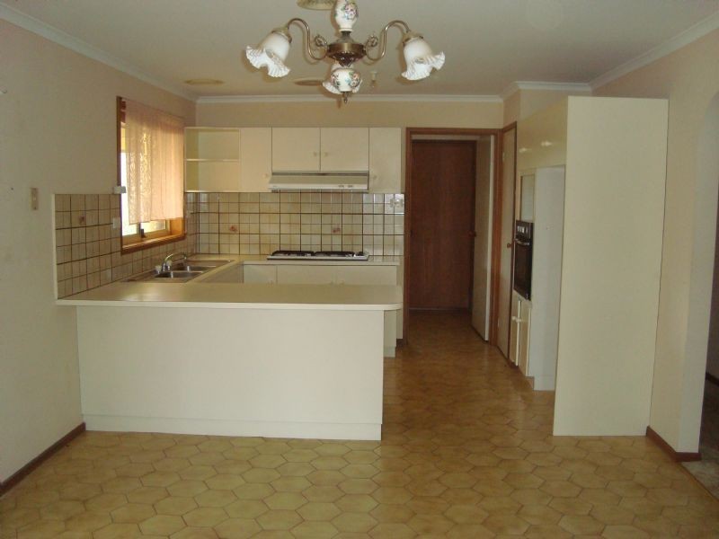 5 Pardolote Close, Werribee VIC 3030