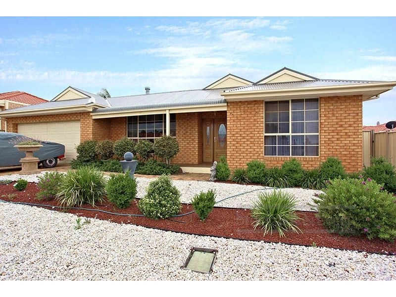 9 St Michael Drive, Tarneit VIC 3029