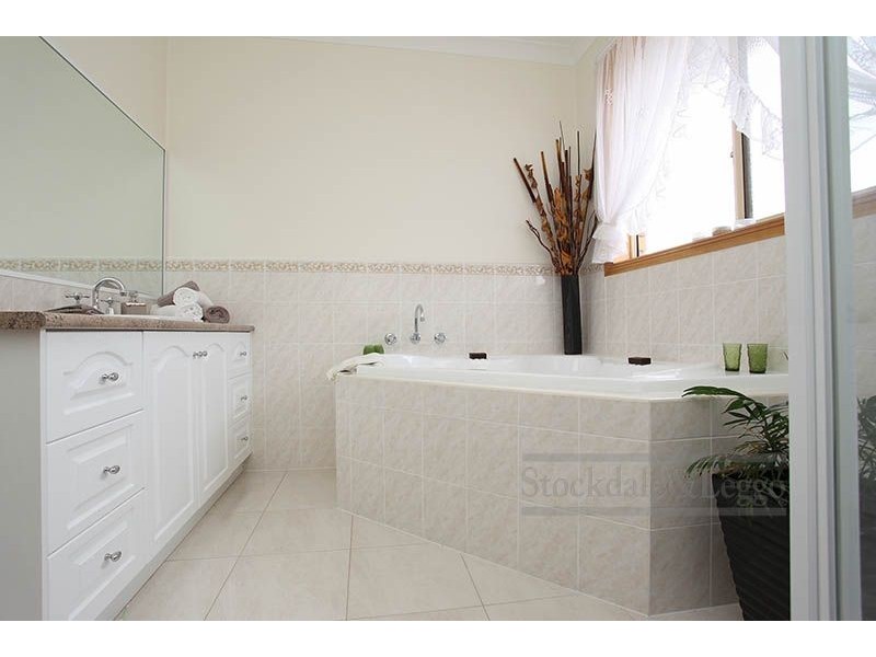 9 St Michael Drive, Tarneit VIC 3029